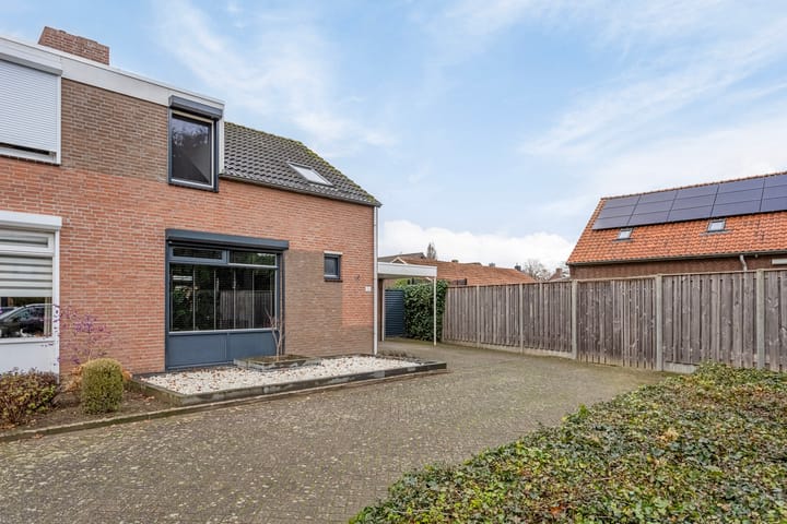 Foto 44 van Niesstraat 15-A