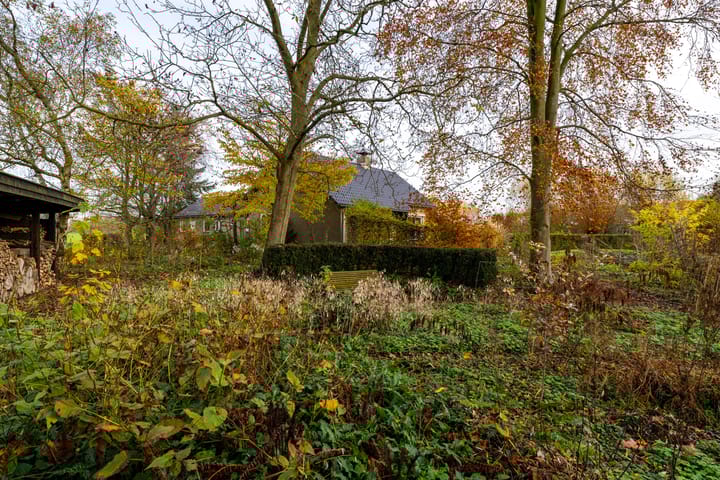 Photo 33 of Veldweg 8