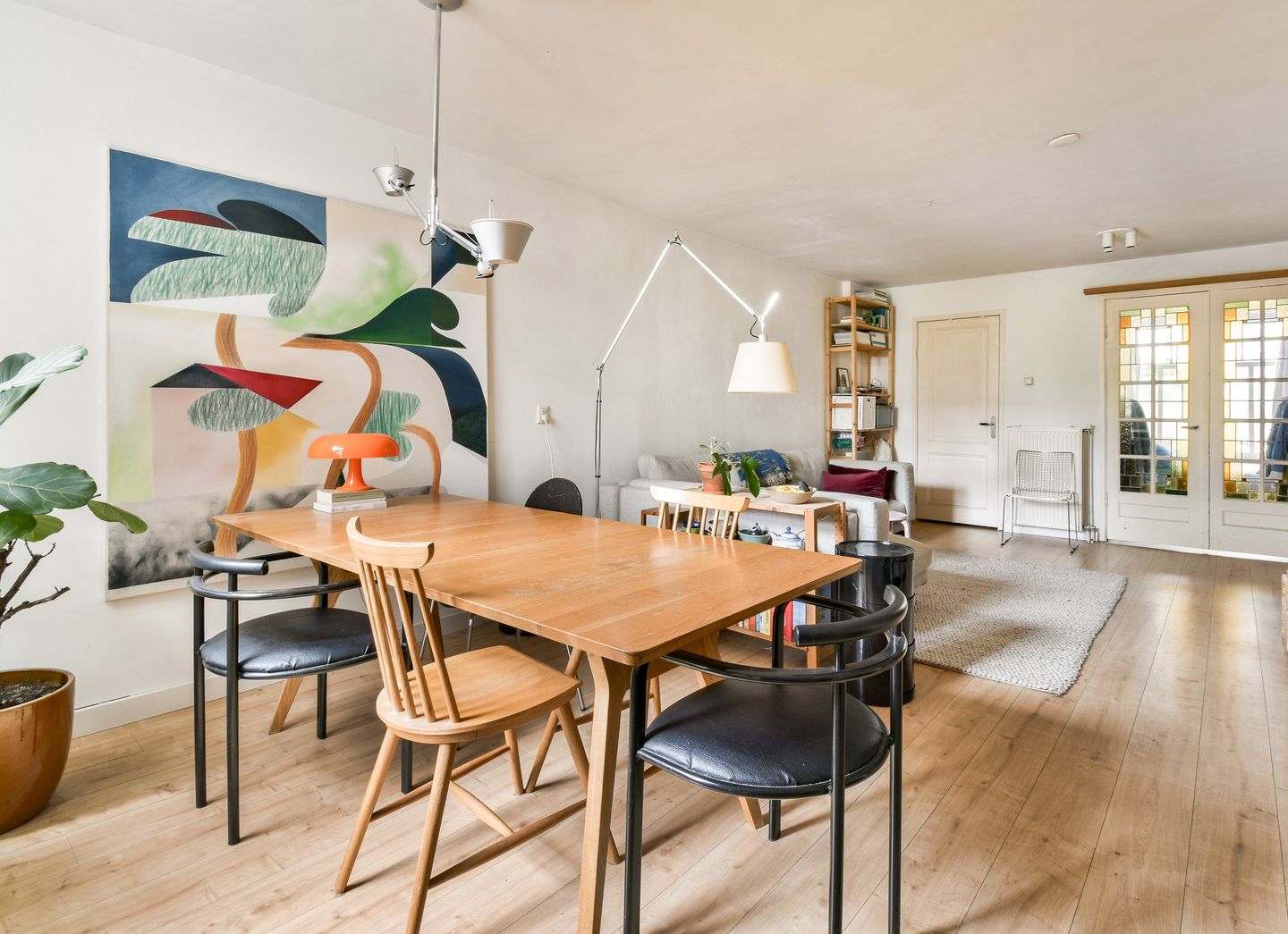 Photo 4 of Van Oldenbarneveldtstraat 68-O