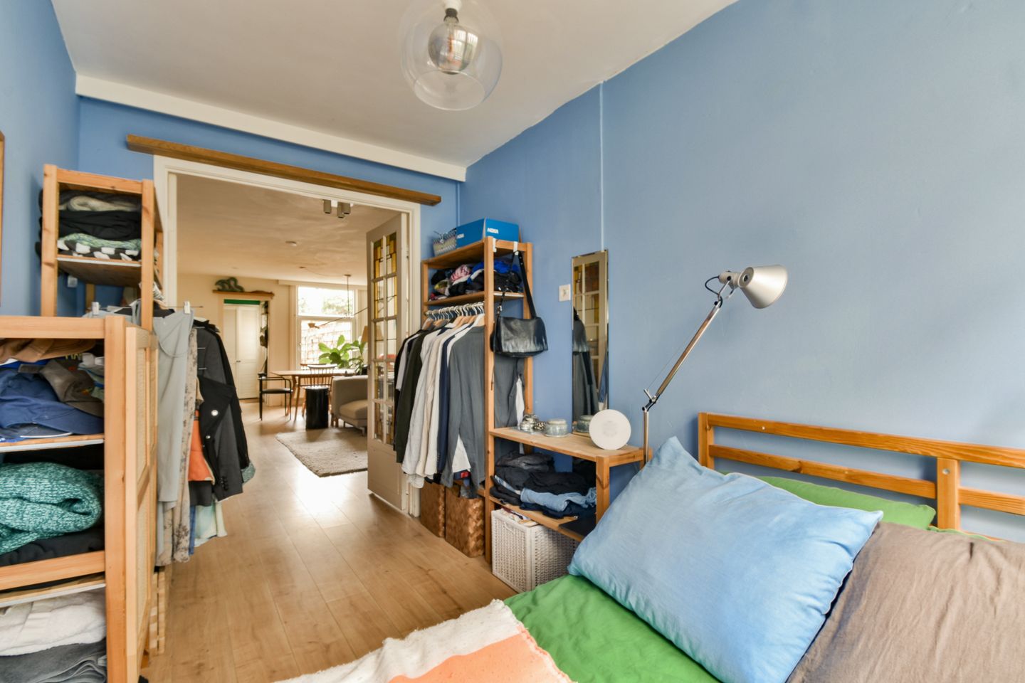 Photo 10 of Van Oldenbarneveldtstraat 68-O