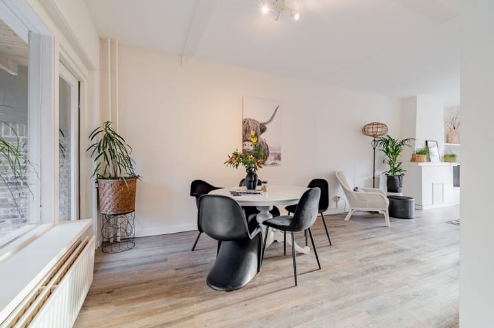 Photo 13 of Quarles van Uffordstraat 98