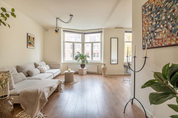 Foto 3 van Bloys van Treslongstraat 15-1