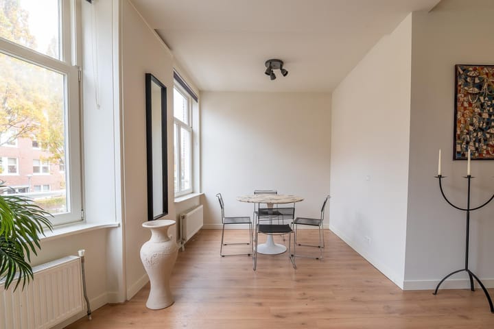 Foto 5 van Bloys van Treslongstraat 15-1