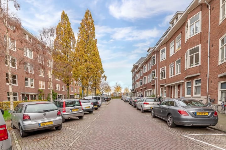 Photo 28 of Bloys van Treslongstraat 15-1