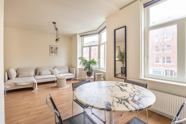 Foto 2 van Bloys van Treslongstraat 15-1