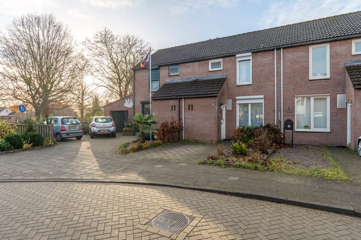 Foto 2 van Buizerdhorst 18