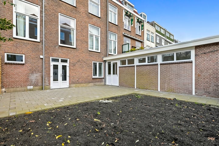 View photo 6 of Bilderdijkstraat 92