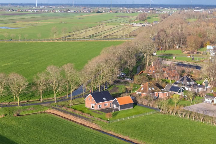 View photo 2 of Blokdijk 9-B