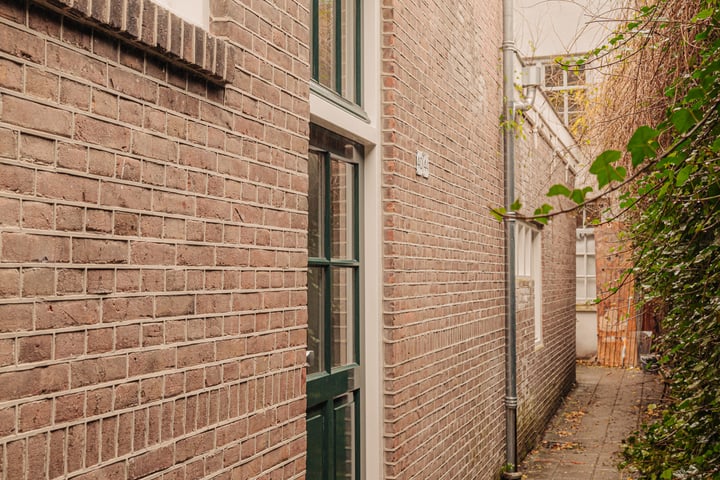 View photo 22 of Rozenstraat 44