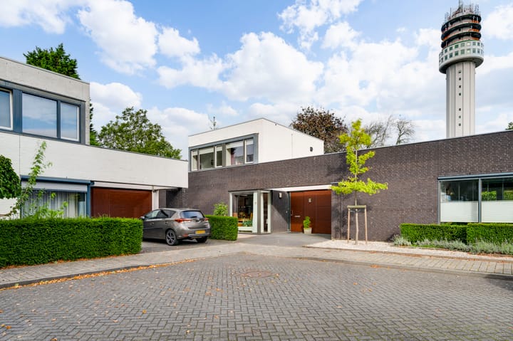 Foto 4 van Burton Jostweg 10