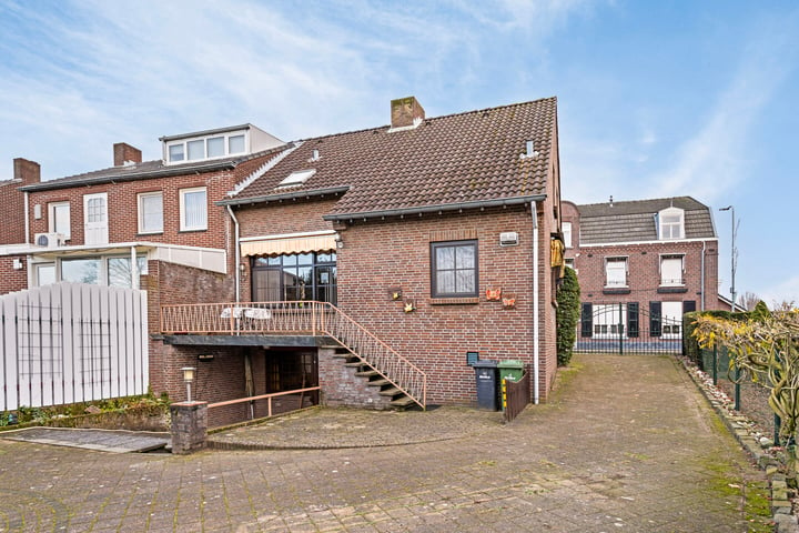 Bekijk foto 3 van Dorpstraat 49