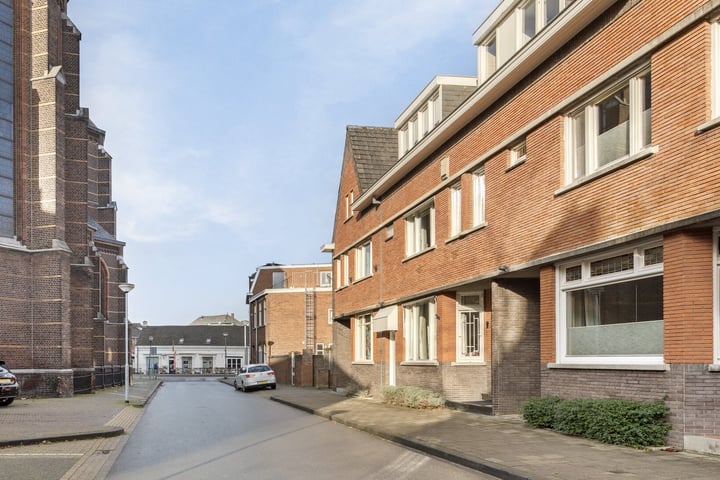 Bekijk foto 1 van Bongerdstraat 9