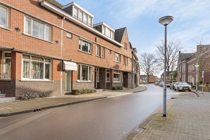 View photo 4 of Bongerdstraat 9