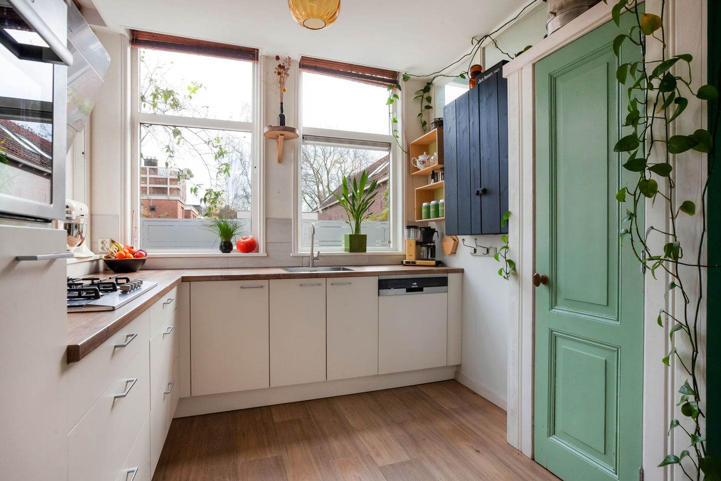 Foto 20 van Warmoezierskade 4