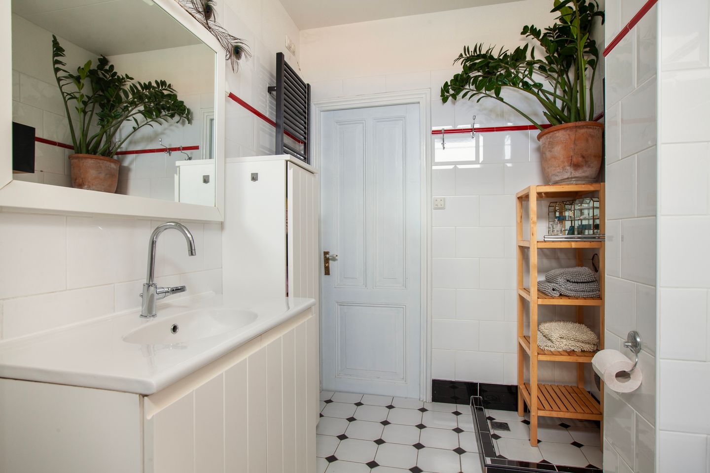 Foto 40 van Warmoezierskade 4