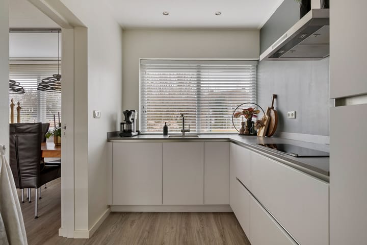 Foto 16 van Indira Gandhilaan 60