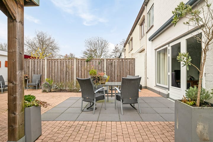 Foto 37 van Indira Gandhilaan 60