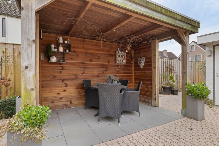 Foto 40 van Indira Gandhilaan 60