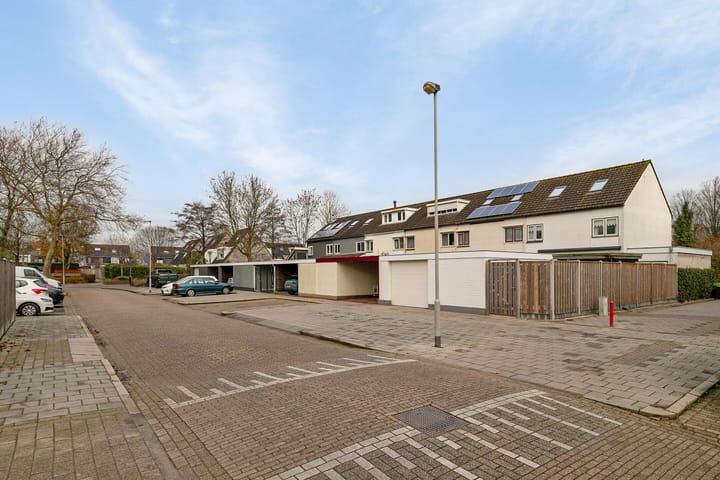 Foto 57 van Indira Gandhilaan 60