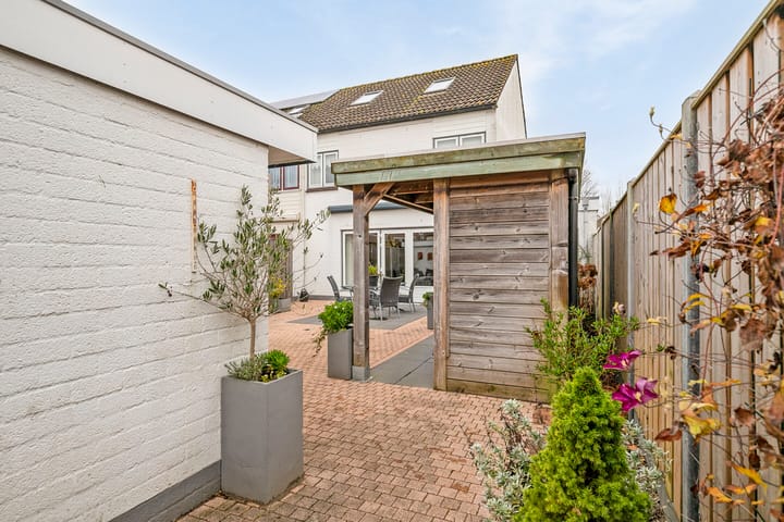 Foto 45 van Indira Gandhilaan 60