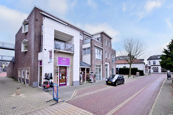 Ambachtstraat 6