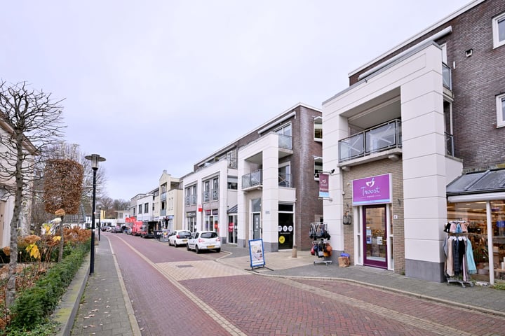 Bekijk foto 2 van Ambachtstraat 6