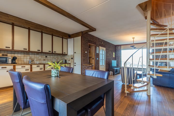 Foto 16 van Rolandsweg 62