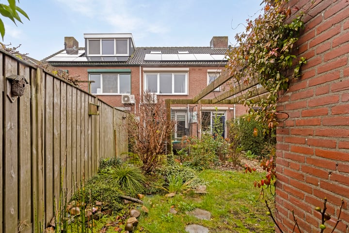 View photo 19 of Anthonie van Dijckstraat 5