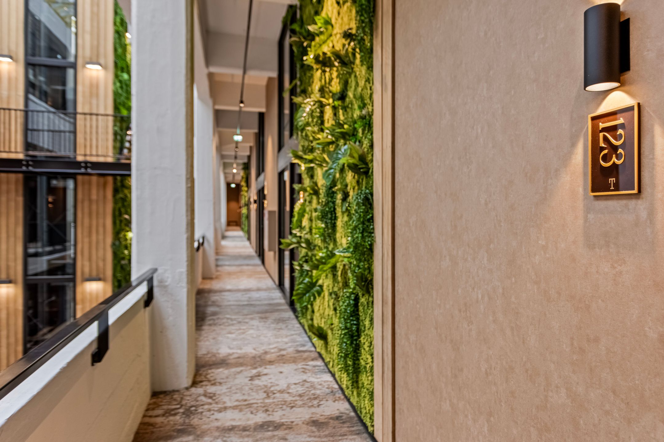 Photo 6 of Hotel De Timmerfabriek suite 123