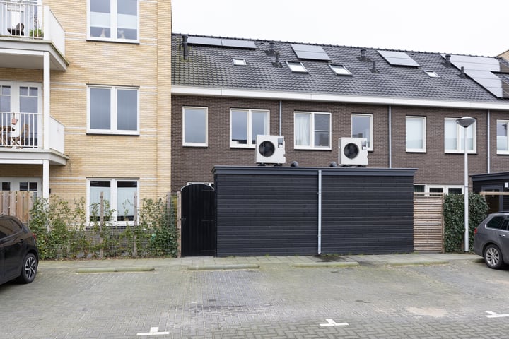 Bekijk foto 38 van Fort Heemstedestraat 11