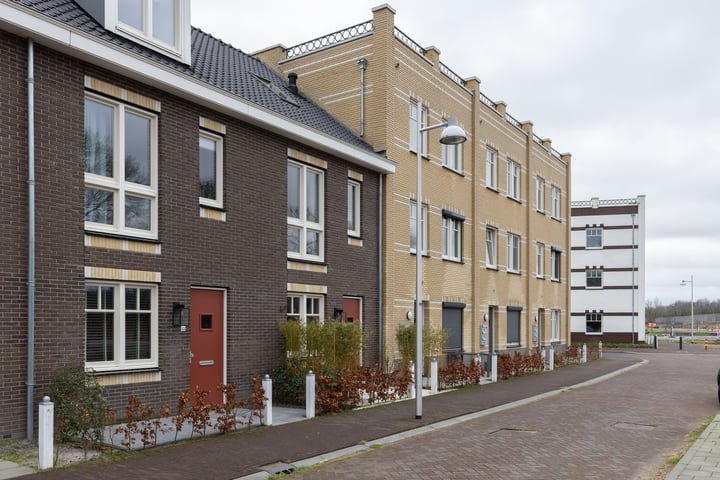 Bekijk foto 41 van Fort Heemstedestraat 11