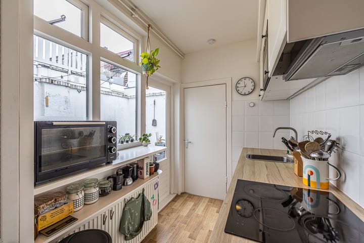 Foto 17 van De Genestetstraat 31