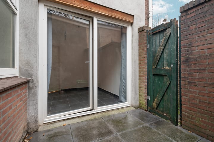 Photo 16 of Zuid-Peterstraat 6