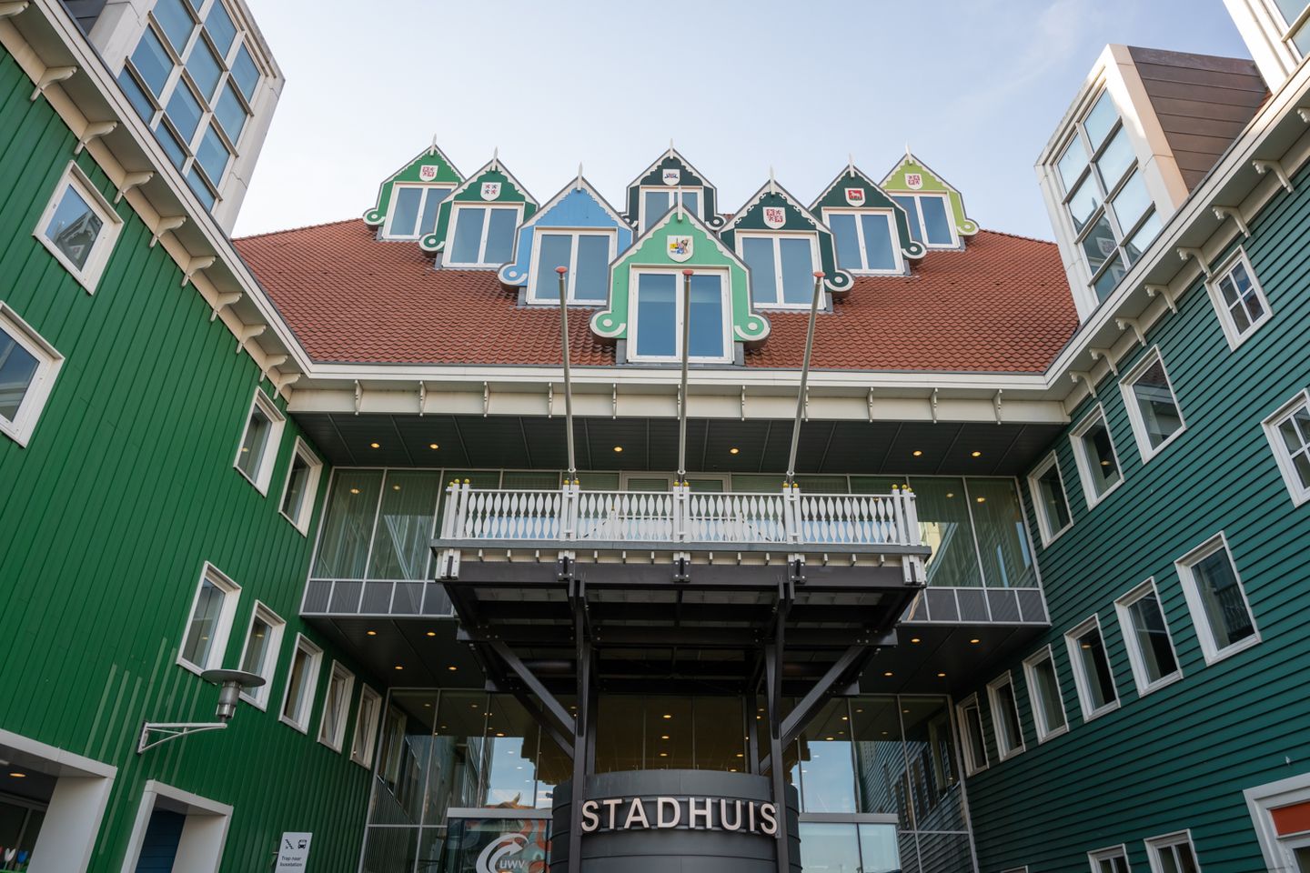 Photo 14 of Mahoniehout 466