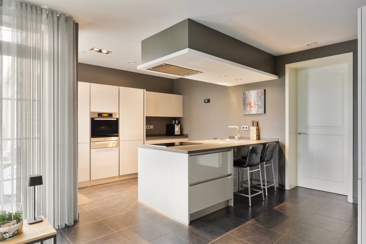 Photo 2 of Hazelaar 3