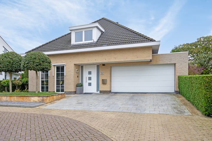 Photo 4 of Hazelaar 3