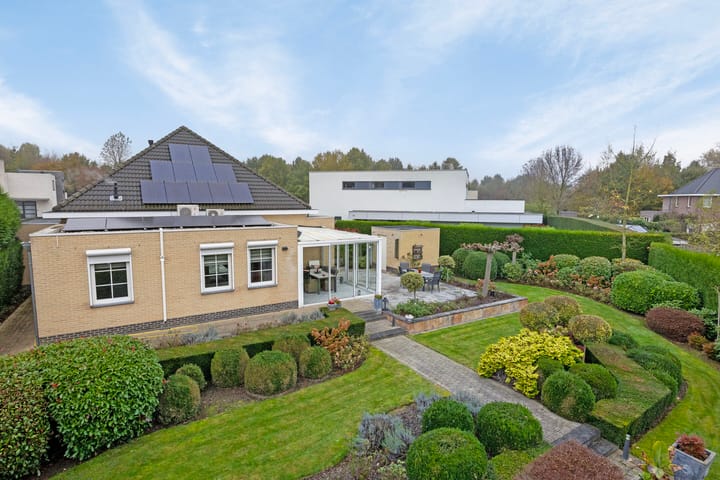 Photo 3 of Hazelaar 3