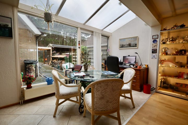 Foto 11 van Esdoornlaan 4