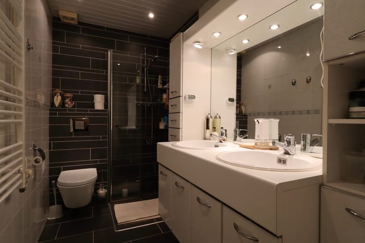 Foto 18 van Esdoornlaan 4