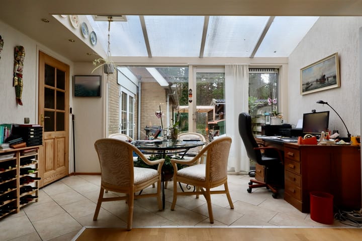 Foto 9 van Esdoornlaan 4