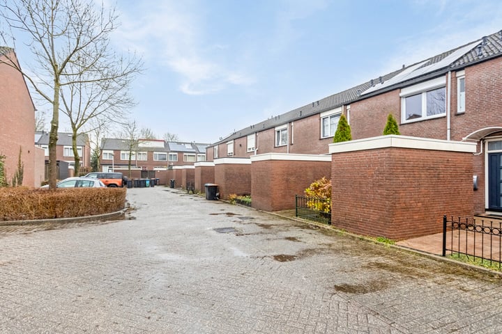 Bekijk foto 30 van Symfoniestraat 11