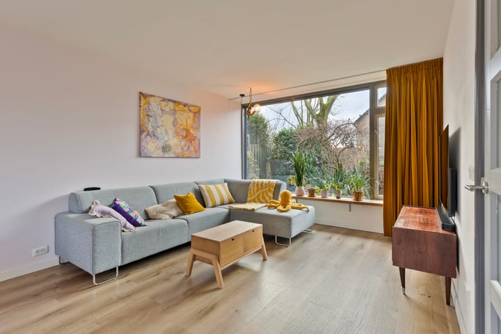 Foto 9 van Rodinstraat 2