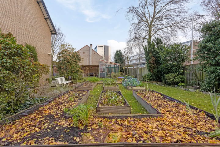 Foto 38 van Rodinstraat 2