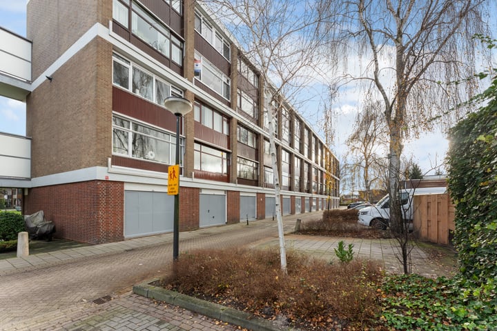 View photo 35 of Einthovenstraat 82