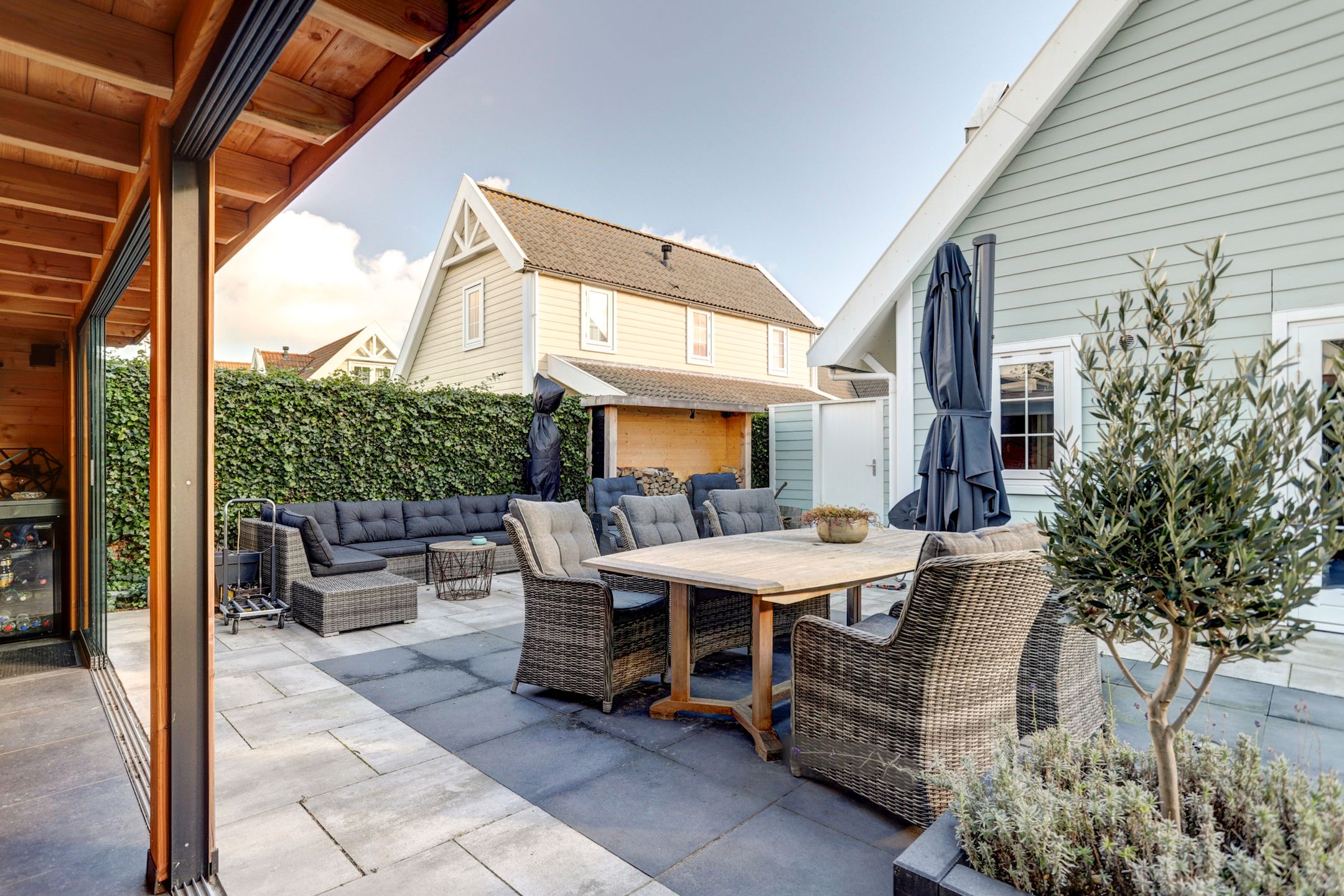 Foto 36 van De Heeren van 's-Gravensande 130