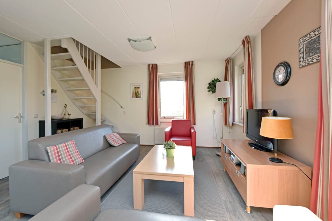 Foto 8 van Zwembadweg 1-001