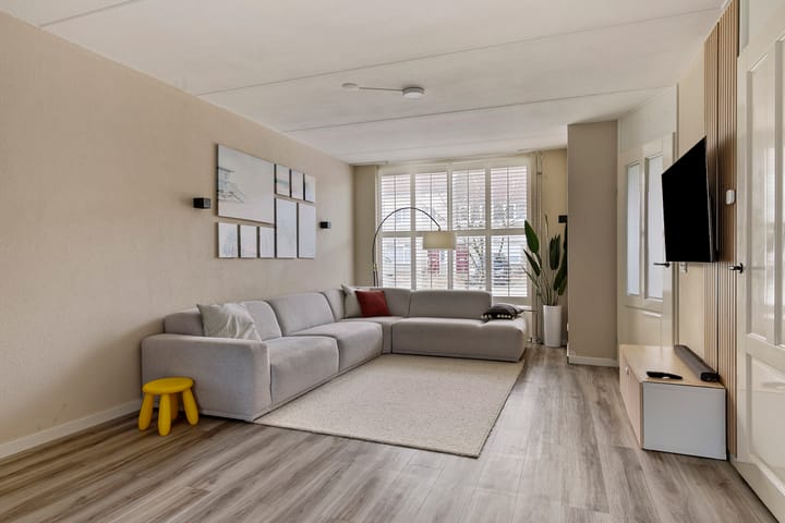 Foto 7 van Hindeloopenstraat 72