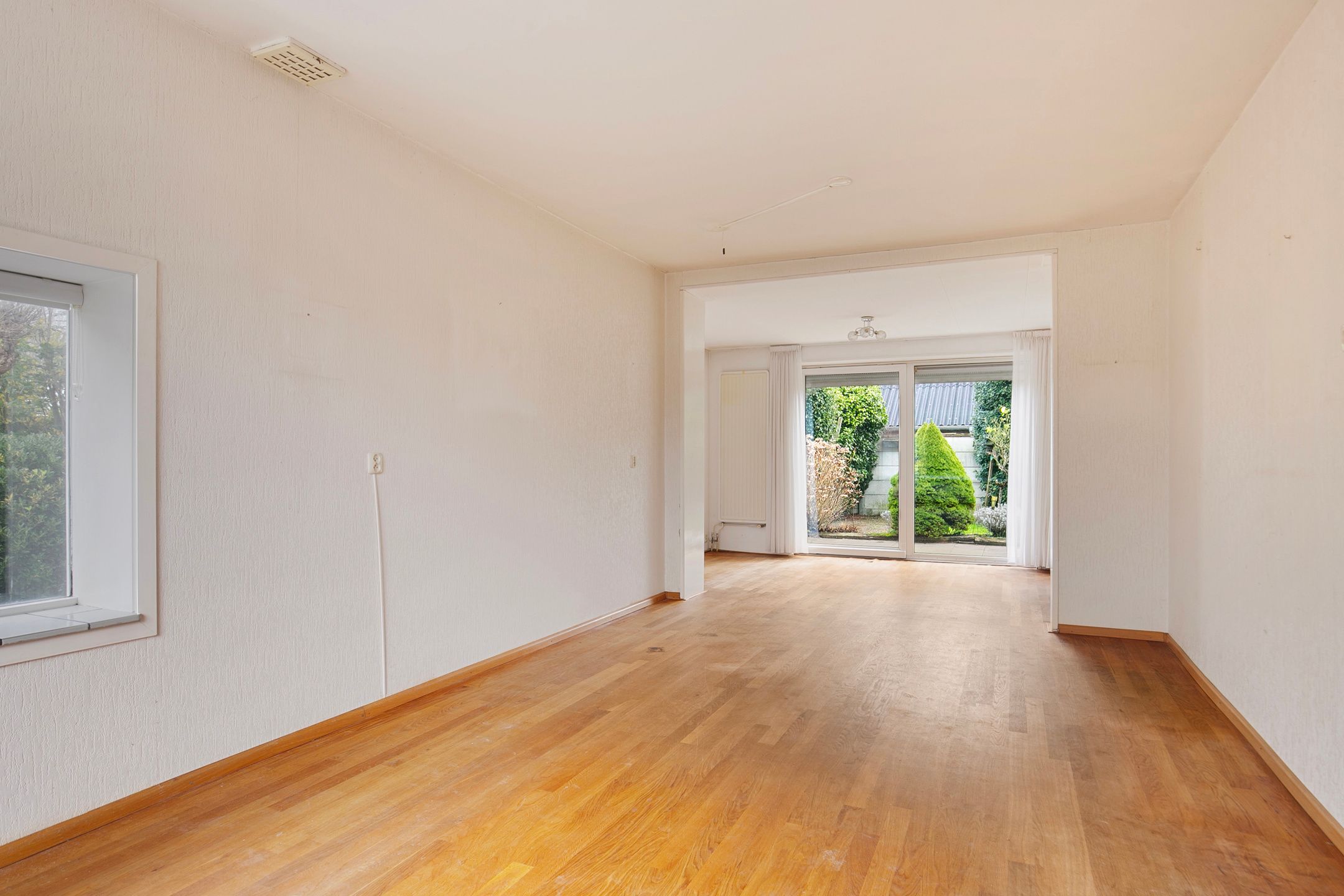 Foto 6 van Donker Curtiusstraat 1