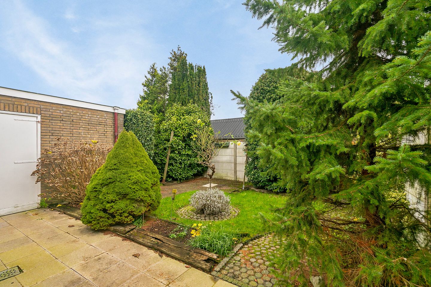 Foto 25 van Donker Curtiusstraat 1