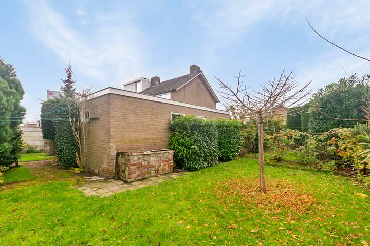 Foto 28 van Donker Curtiusstraat 1